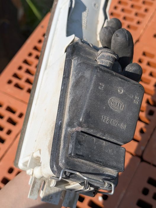 ЗАПЧАСТИ АУДИ 80 Б4 есть много что