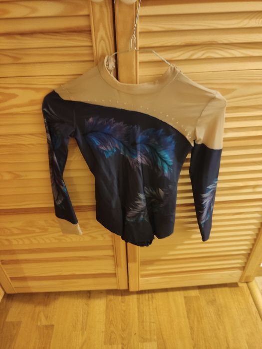 Costum de gimnastica Decathlon, varsta 3 ani