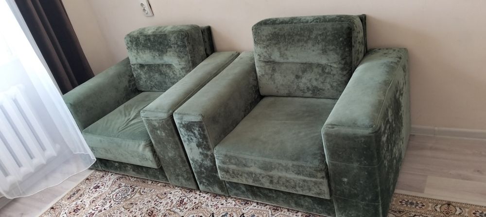 Диван сатылады таза