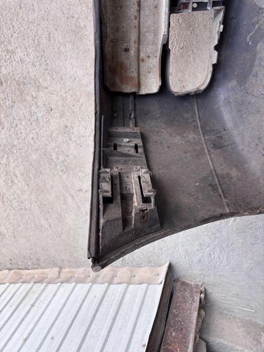 Передний бампер BMW