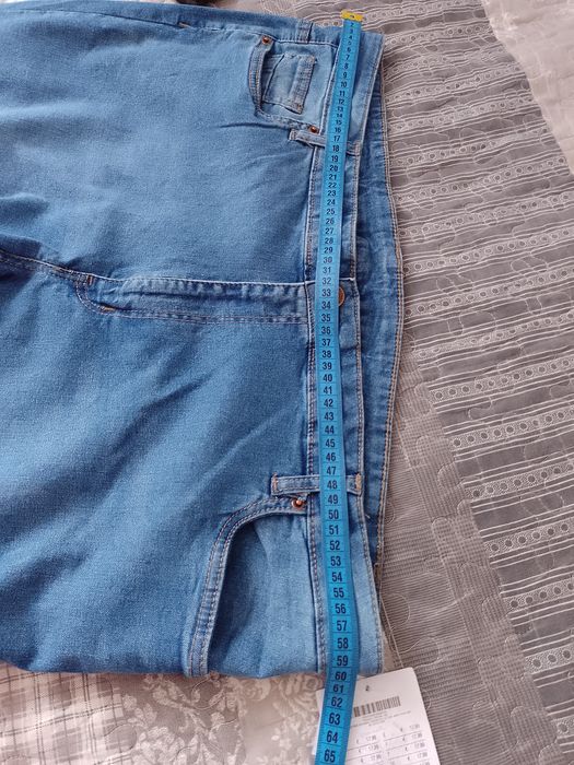 Blugi drepți ușor elastici mărimea 52