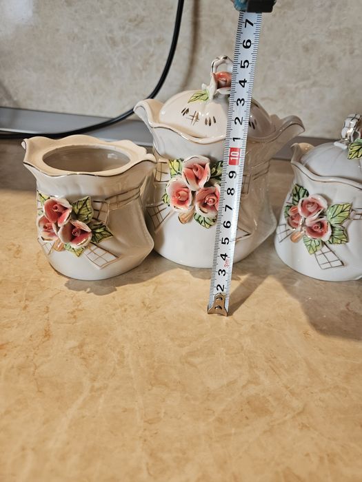 Кухненски бурканчета за захар, кафе и др