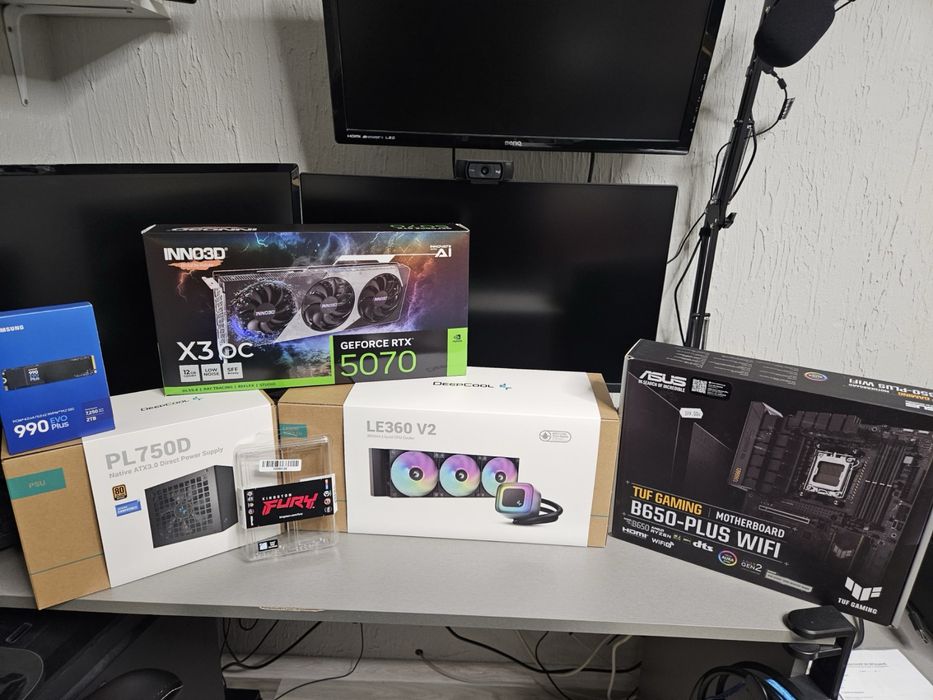 Грймърски Компютър Ryzen 7 7700 RTX 5070 64GB DDR5