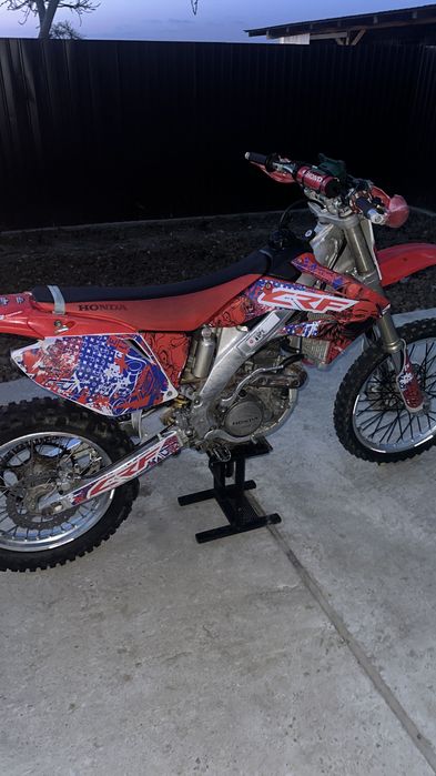 Vând Honda CRF 250 4T