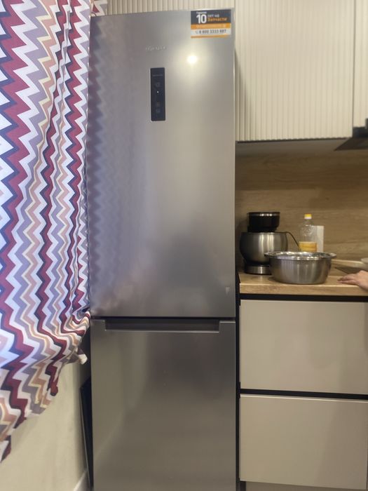 Продам холодильник InDesiT