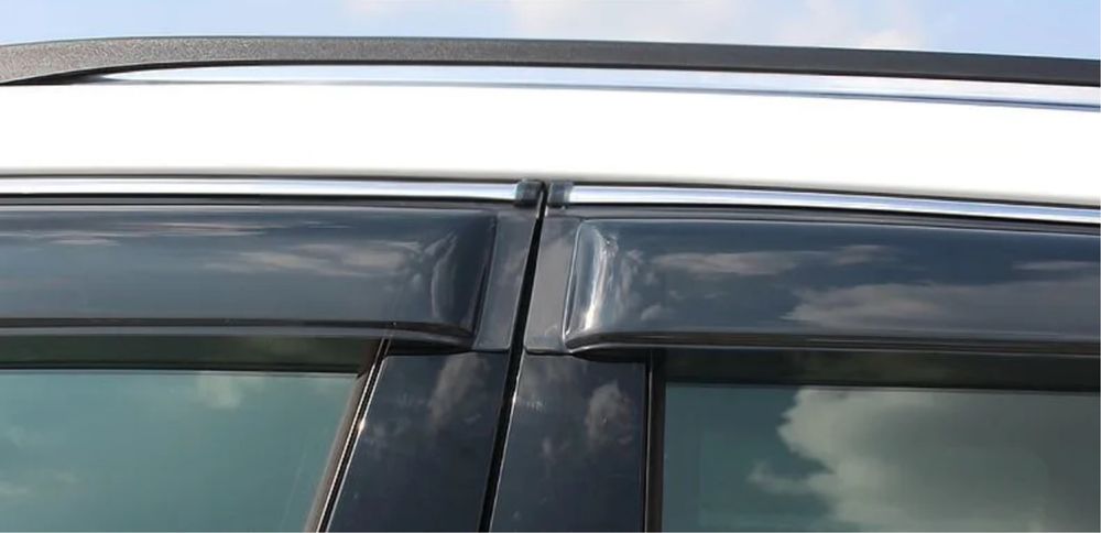 Ветровики на Hongqi E-QM5