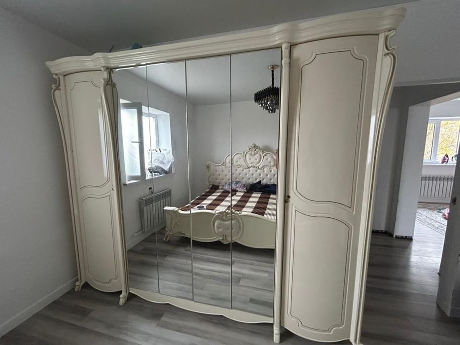 Спальный гарнитор