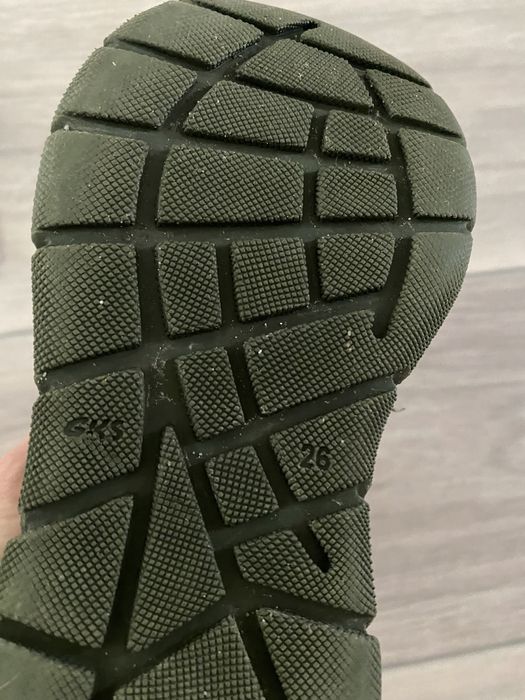 Продам демисезонные сапожки  на мальчика