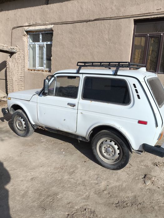 Нива сотилади внедорожник