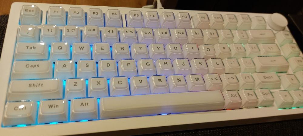 Monsgeek M1 V5 White custom механична клавиатура