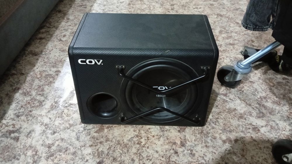 Продам сабвуфер.