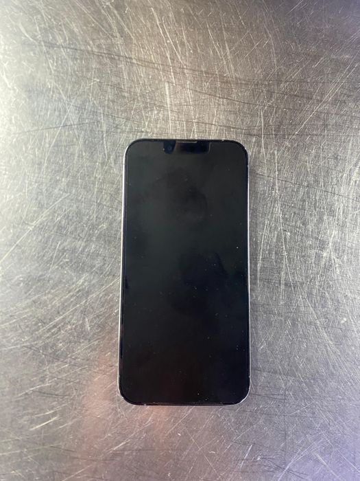 İphone 13 pro в хорошем состоянии только замена был батарея