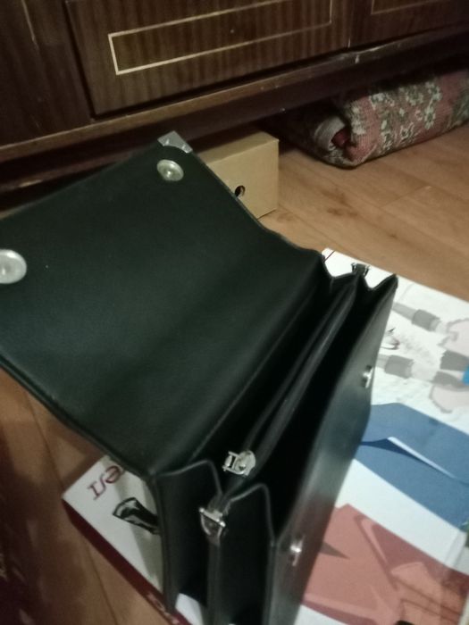 Продам женскую сумку