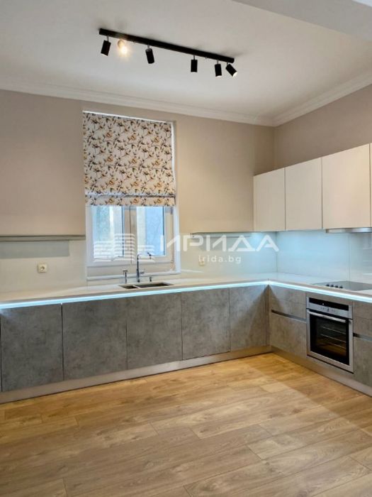 Продава се Тристаен апартамент в София, Докторски паметник - 124 кв.м за 2123 €/кв.м - Снимка #1