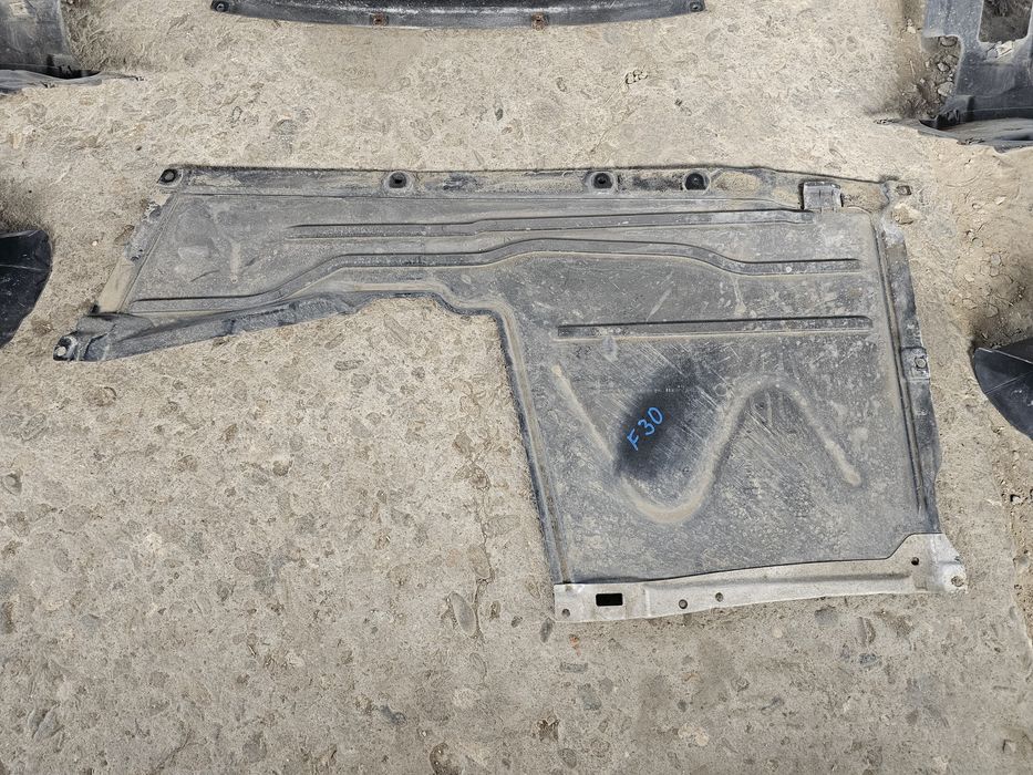 Подкалник кора под мотора подкалници бмв bmw f30 f31 ф30 ф31 двигателя