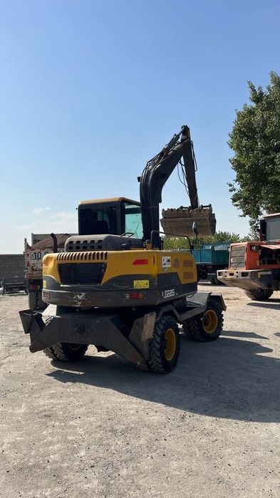 Сотилади Экскаватор 75 кВт