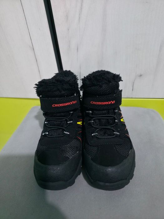 Детски боти  като нови 27 за момче