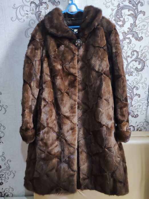 Продам Норковую шубу