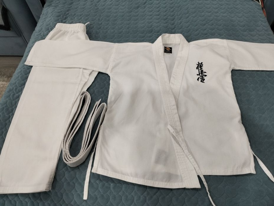 Продам кимоно кикушинкай