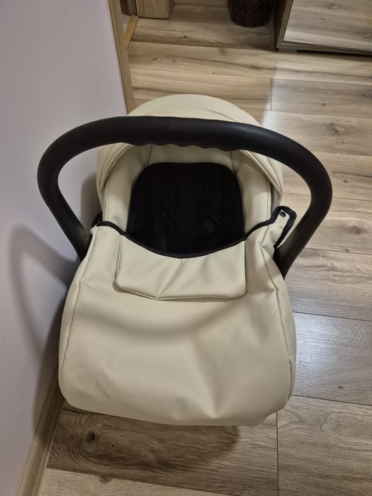 Бебешка количка 3 в 1