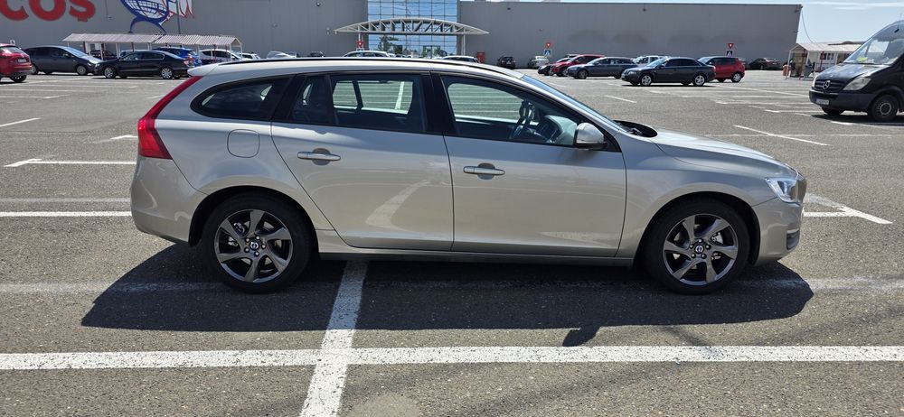 VOLVO V60 2014 — imagine 3