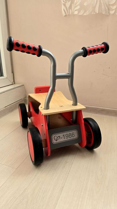Кола за бутане/уокър 2в1 Hape