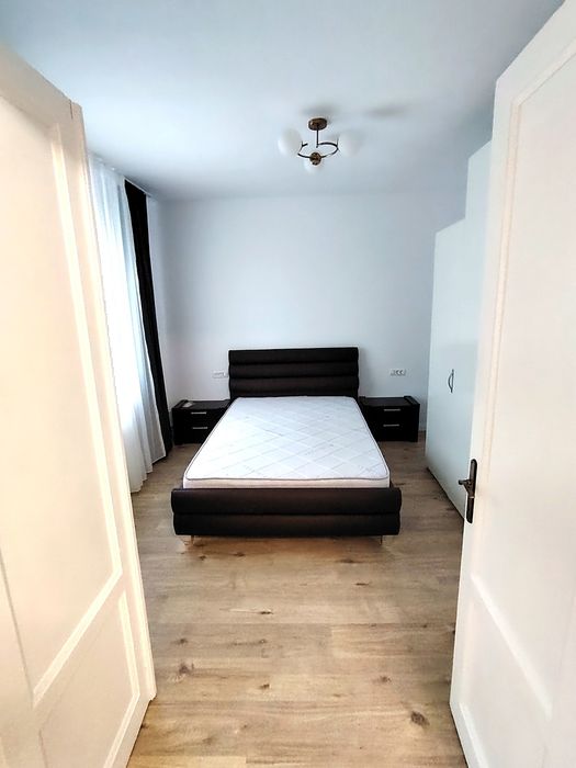 Inchiriez apartament 3 camere