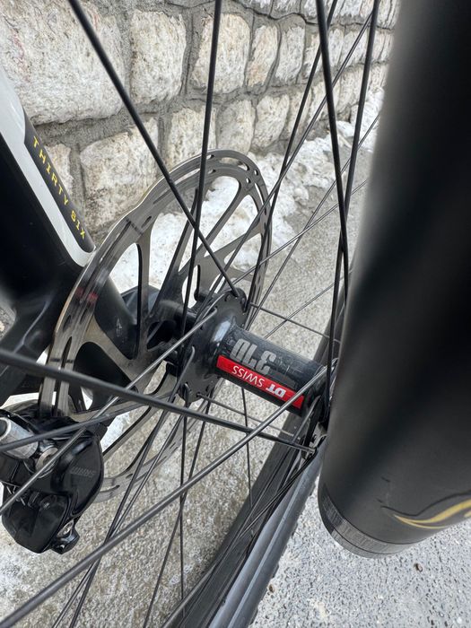 Vând full suspension Santa Cruz Megatower C 29” carbon