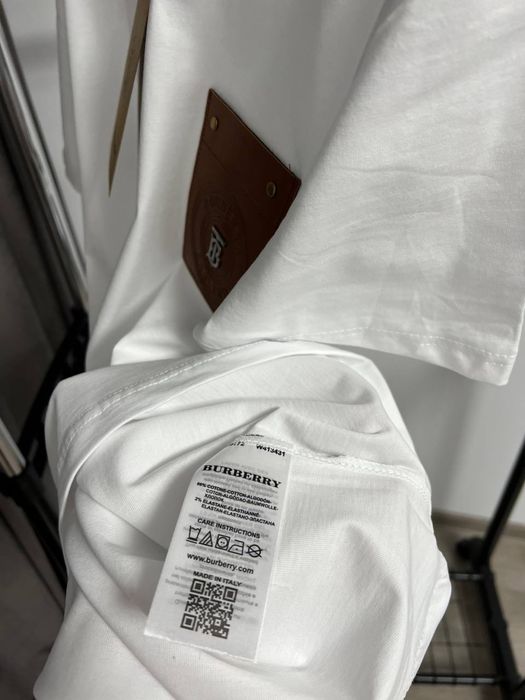 Tricou BURBERRY super calitate