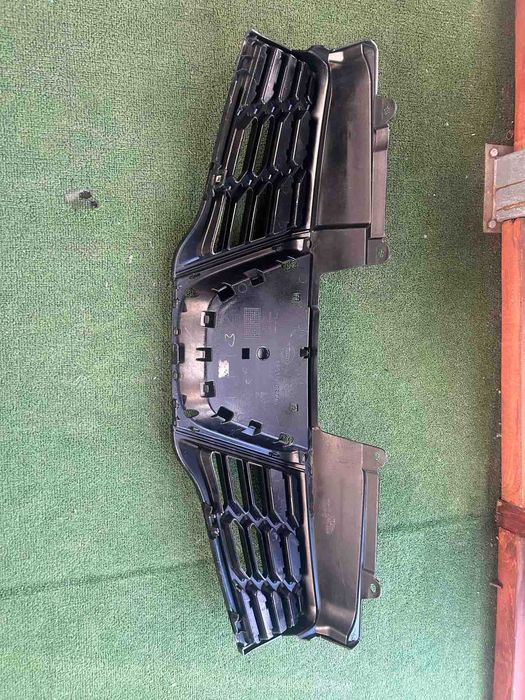 решетка радиаторна Nissan Qashqai 2010-2014г. #087S.