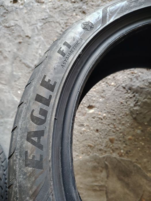 225/45 R19 Goodyear Eagle F1 de vara cu buză pt jante