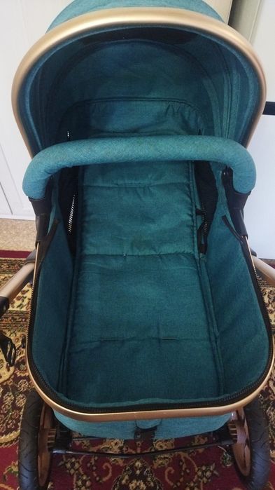 Продам детскую коляску