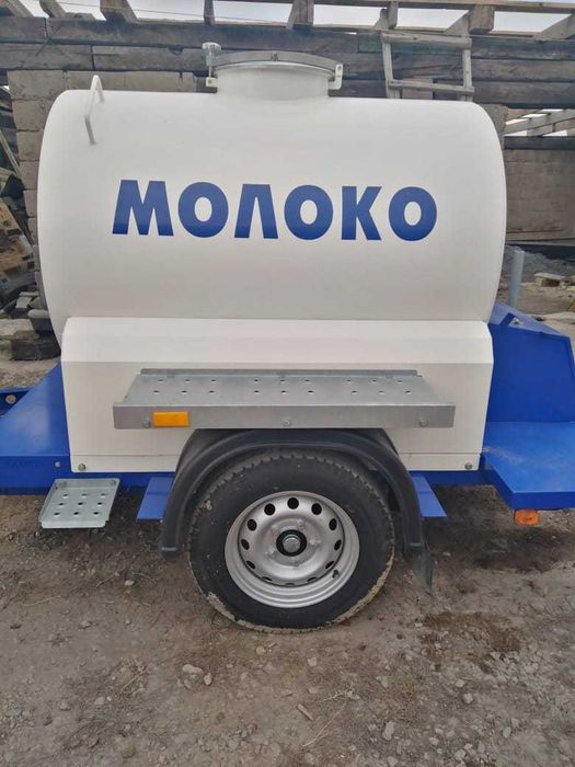 Продам прицеп для молока 700 л
