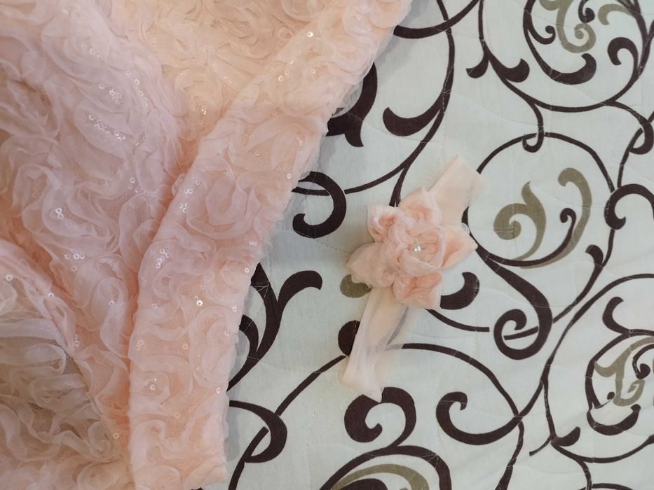 Официална рокля шита по поръчка обличана за броени часове