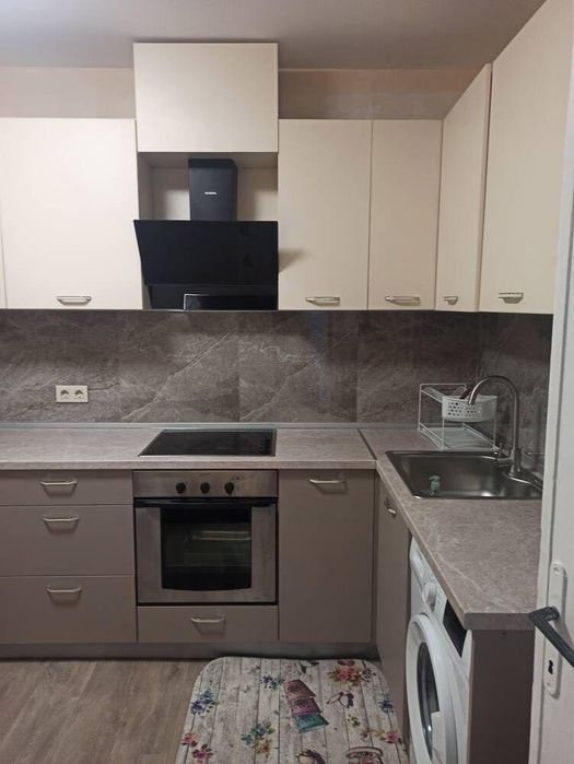 Дава се под наем Тристаен апартамент в Бургас, Възраждане - 85 кв.м за 518.67 € - Снимка #1