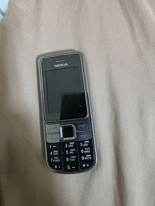 Простой телефондар бар жасап тур