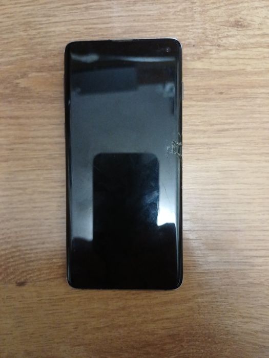 Samsung Galaxy S10 cu displayul spart. Placa este ok


#10