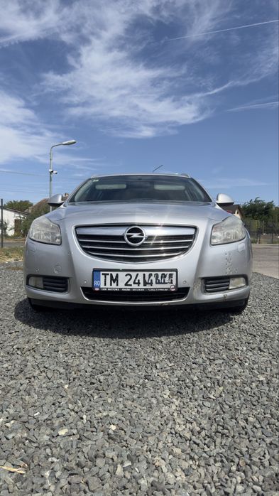 Opel Insignia 2.0 cdti,an 2012 ,km reali 385 000