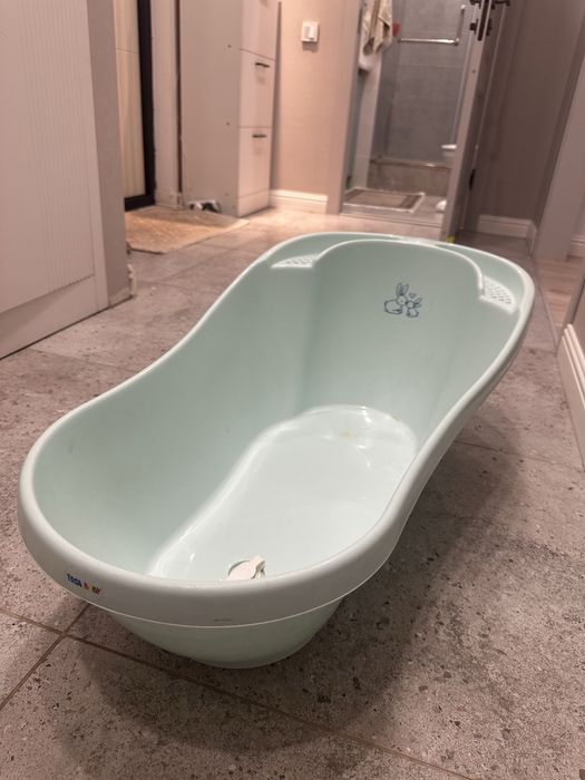 Продам ванночку для купания