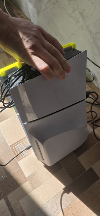 Продается Playstation 5 Slim 1Tb