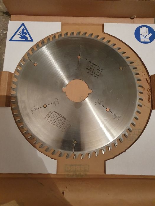 Циркулярен диск AKE Ø303 / 55 / Z60