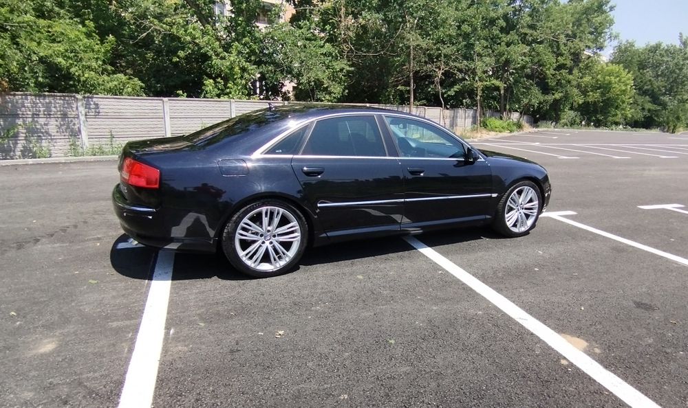 Vând Audi A8 D3 2007