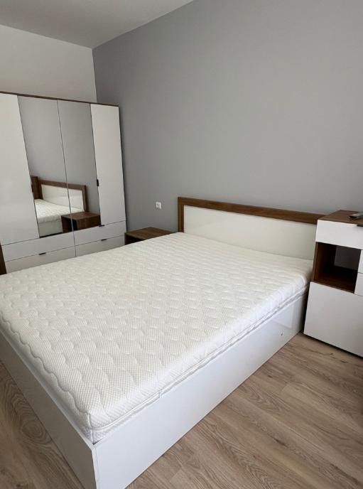 Дава се под наем Двустаен апартамент в Пловдив, Кючук Париж - 60 кв.м за 500 € - Снимка #3