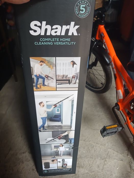 Aspirator shark cu baterie
