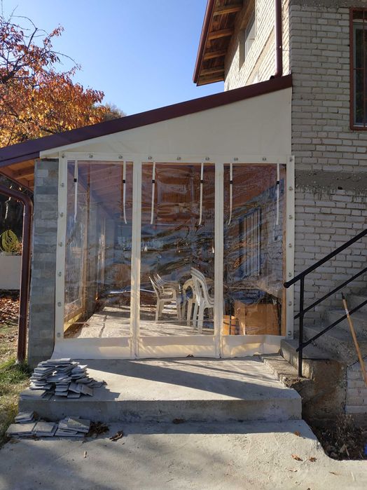 Ветроупорни завеси за навеси