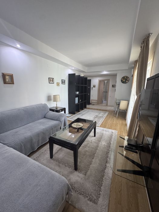 Apartament Spatios 2 camere Cosmopolis