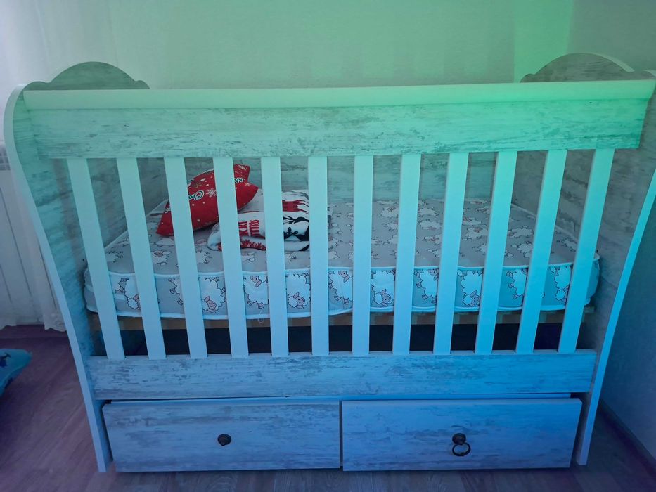 Бебешко легло с матрак