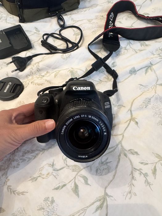 Продам фотоаппарат Canon