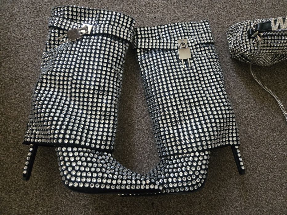 Елегантни Ботуши и чанта