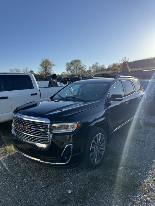 Gmc Acadia Denali на части 2022 3.6